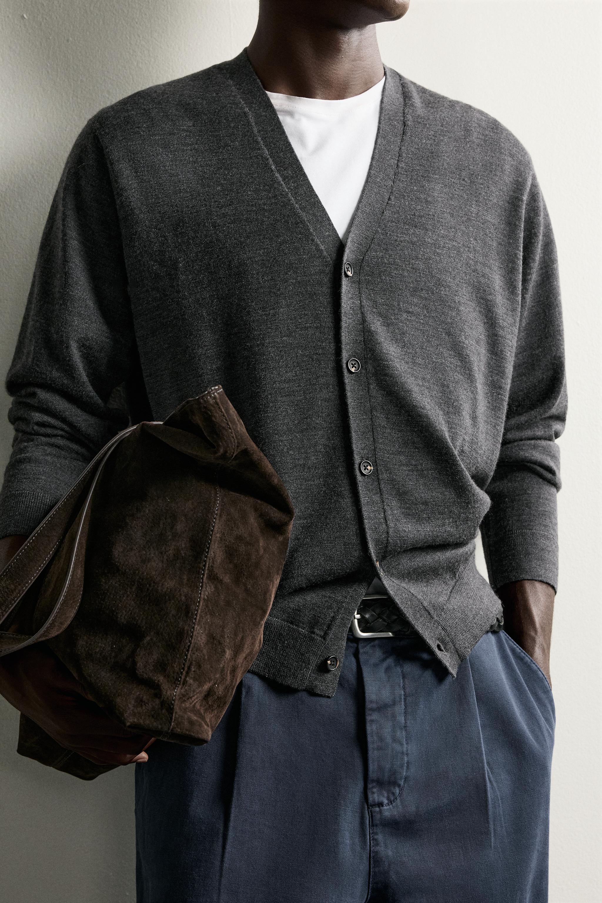 100% WOOL REGULAR FIT CARDIGAN